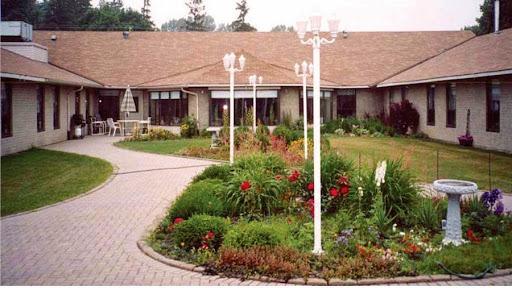 Retirement Home Chartwell Rosedale Retirement Residence in Brockville (ON) | LiveWay